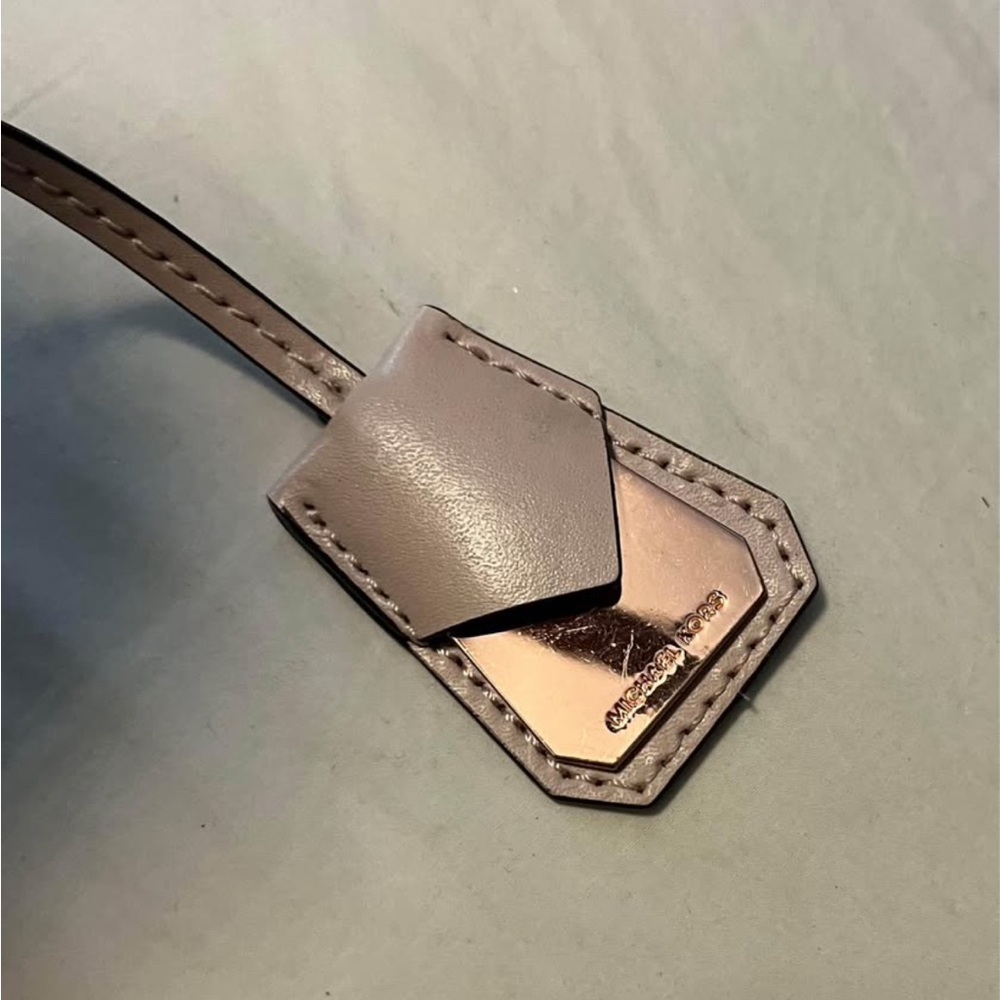 Michael Kors Black and Tan Shoulder Bag (Rose Gold accents) - Picture 3 of 4